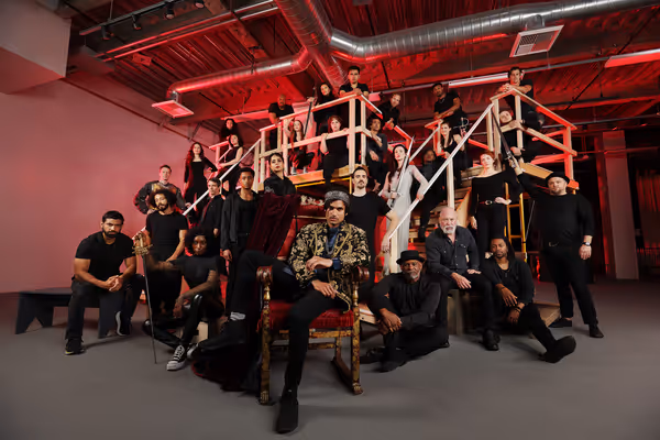 The Cast of The Old Globe''s Henry 6 Photo