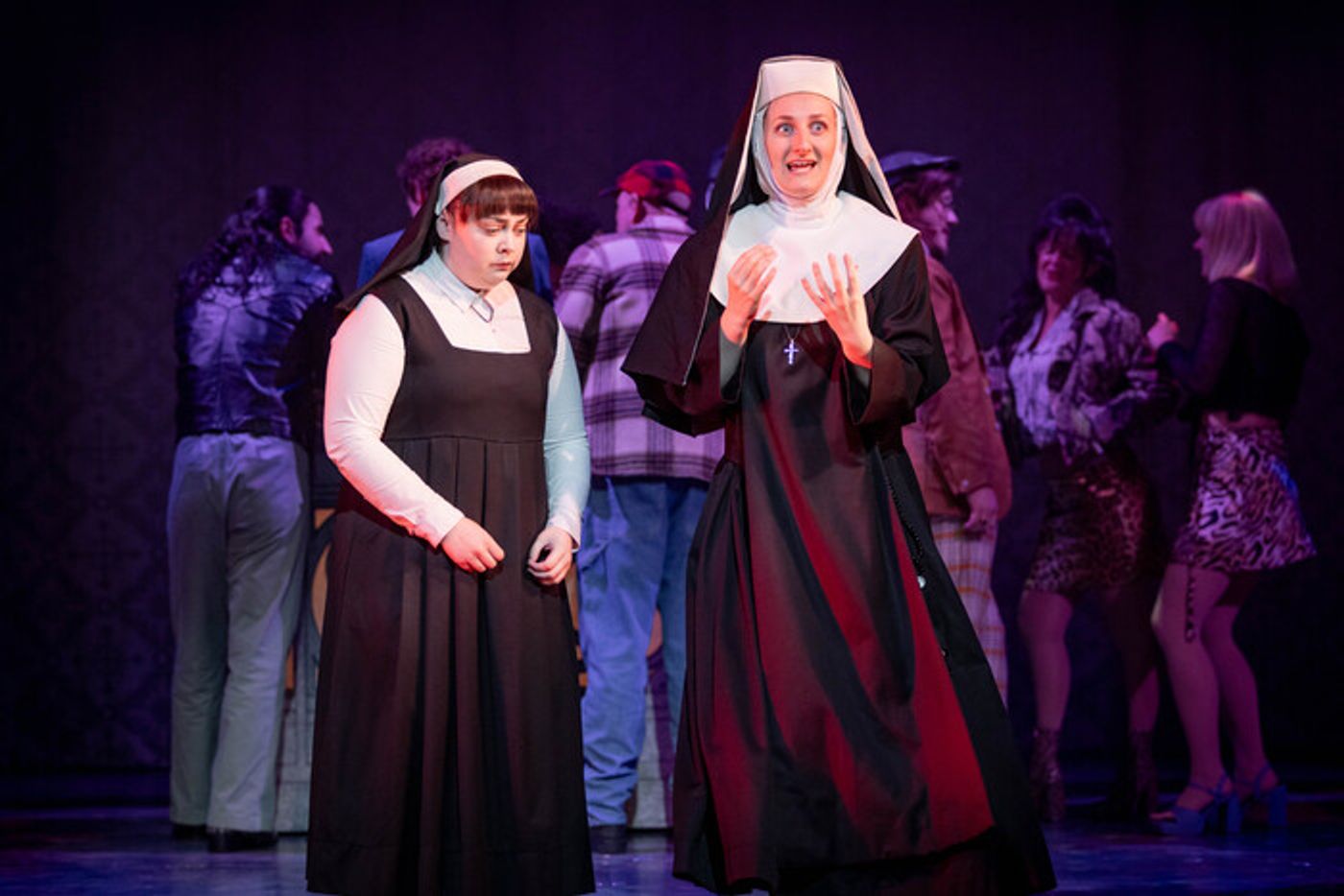 Photos: First Look at Wendi Peters in the UK and Ireland Tour of SISTER ACT  Image