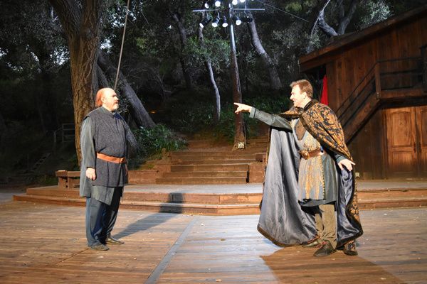 Franc Ross and Aaron Hendry  Photo by Ian Flanders Photo
