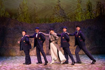 Bree Murphy, Brent Schindele, Margie Mays, Matthew Greenwood and Sawyer Patterson Photo