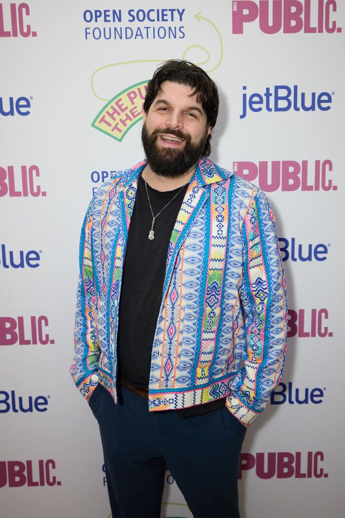 Julian Mesri Photo