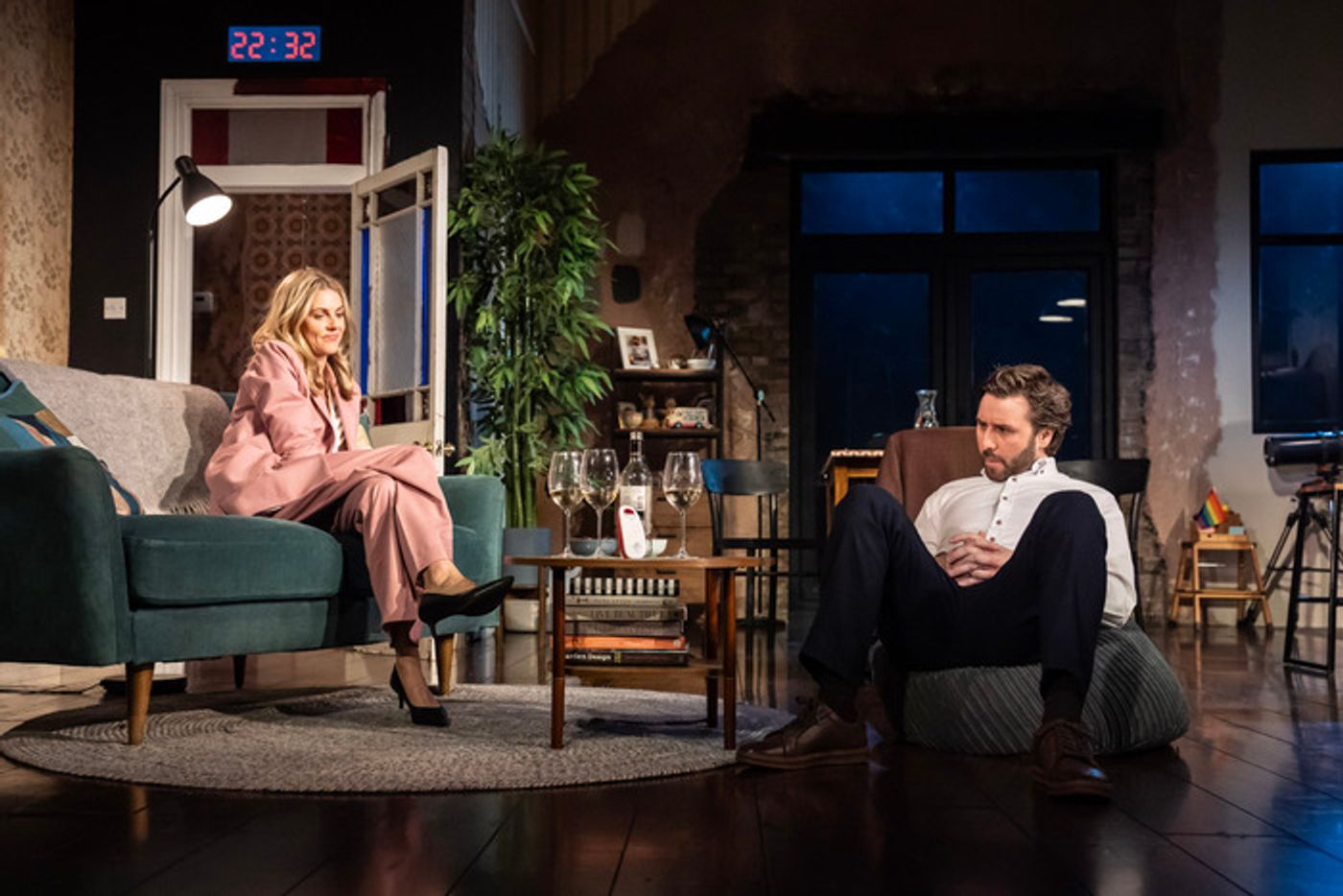 Photos: First Look at the West End Return of 2:22 - A GHOST STORY  Image