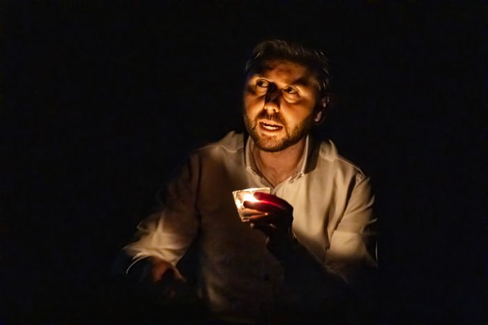 Photos: First Look at the West End Return of 2:22 - A GHOST STORY — photo 10 of 19