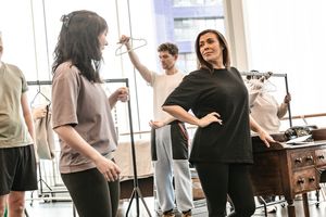 Rachel Lea-Gray (Ensemble), Kym Marsh (Cruella De Vil)
@ BroadwayWorld Rachel Lea-Gray (Ensemble), Kym Marsh (Cruella De Vil)
Photo