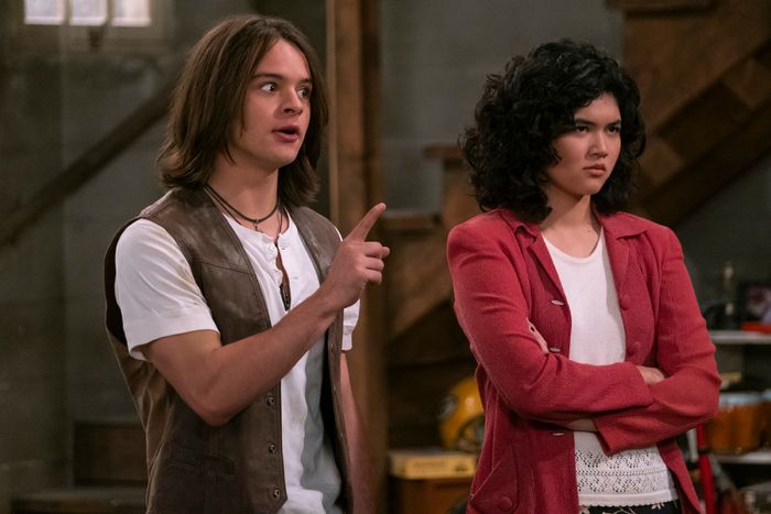 Photos/Video: See New Trailer and Photos for THAT '90S SHOW Part 2  Image