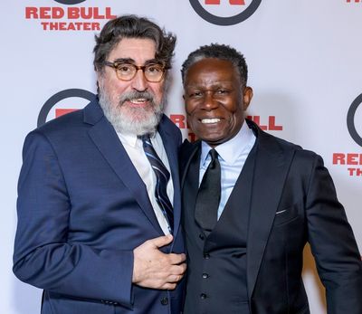 Alfred Molina, John Douglas Thompson 
 Photo
