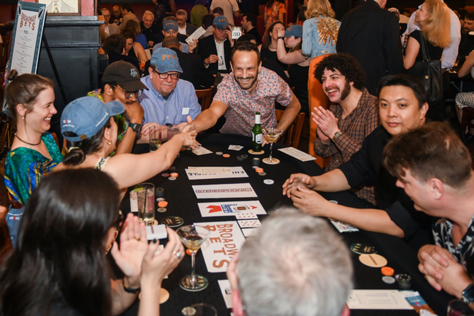Photos: Broadway Bets Raises 0,600 for Broadway Cares/Equity Fights AIDS — photo 10 of 11