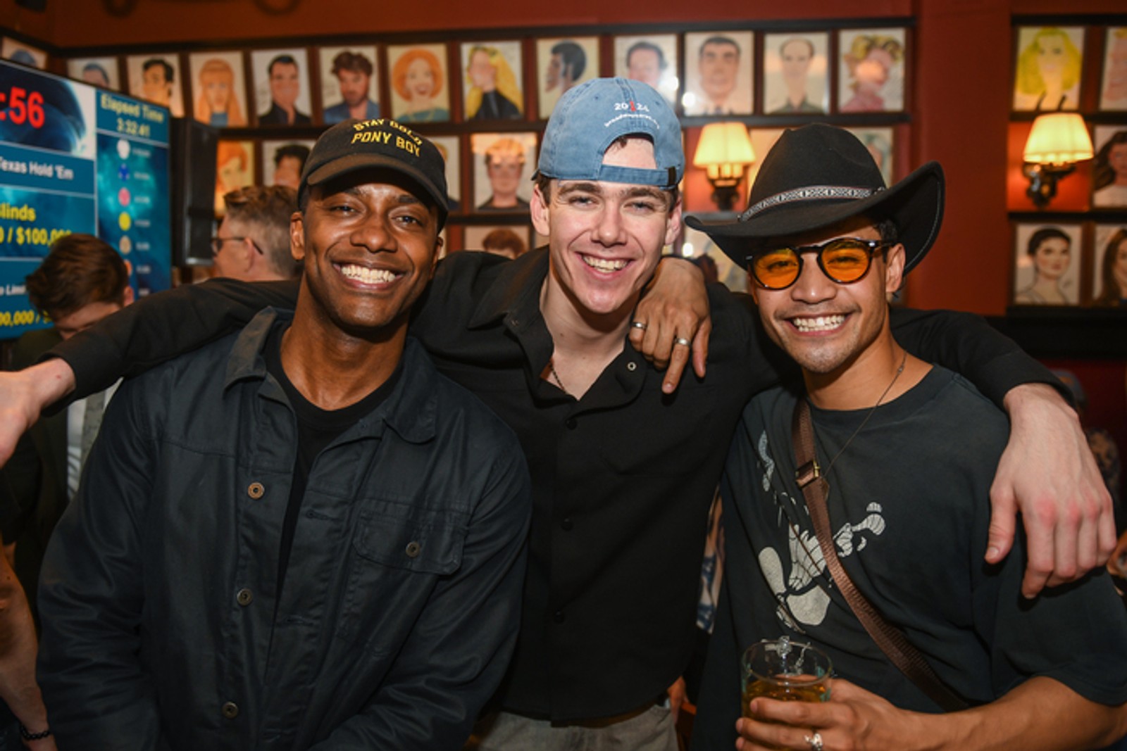 Photos: Broadway Bets Raises 0,600 for Broadway Cares/Equity Fights AIDS — photo 11 of 11