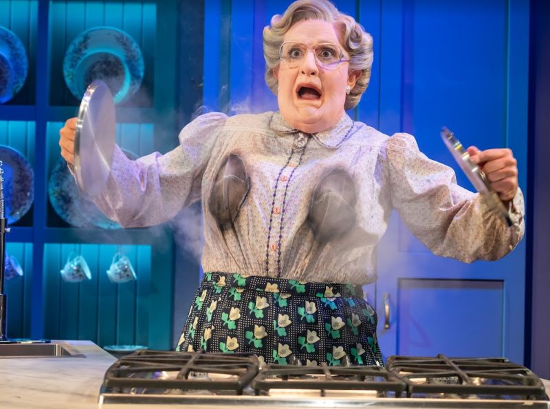 Review: MRS. DOUBTFIRE: THE NEW MUSICAL COMEDY at Broadway San Diego Image