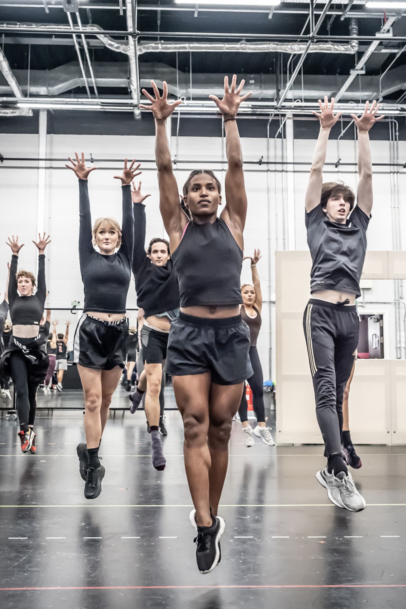 Photos: Inside Rehearsal For the UK Tour of A CHORUS LINE at Curve  Image