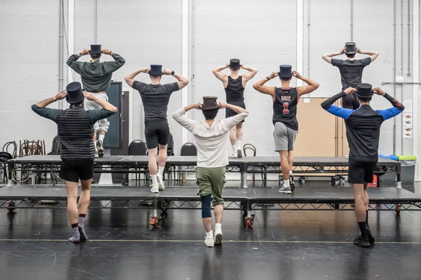 Photos: Inside Rehearsal For the UK Tour of A CHORUS LINE at Curve  Image