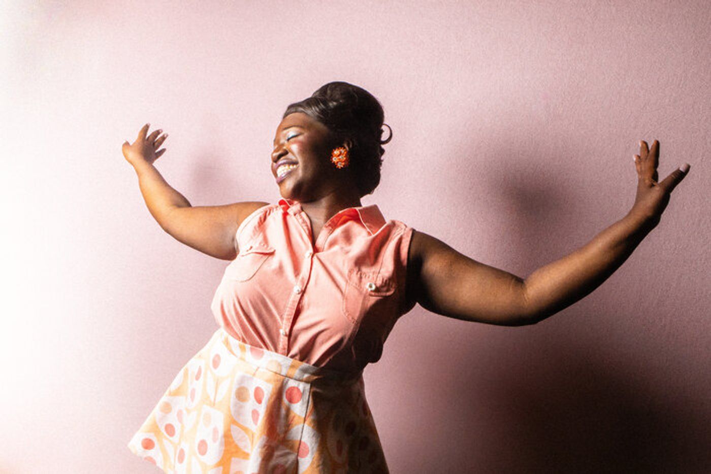 Photos: First Look At the Cast of BEEHIVE: THE 60'S MUSICAL At Marriott Theatre  Image
