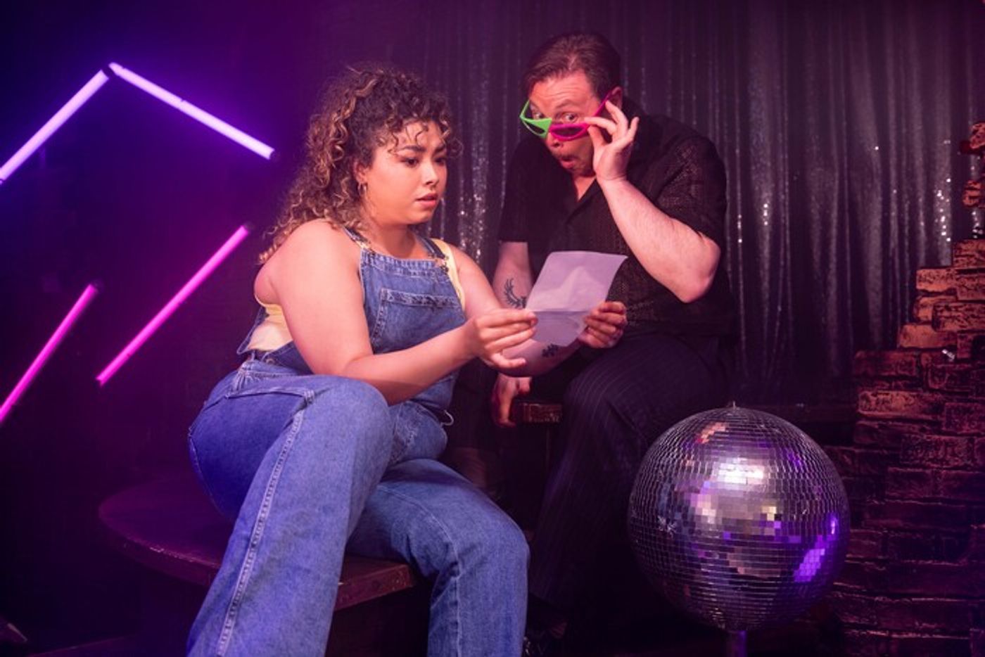 Review: CLOSER TO HEAVEN, Turbine Theatre  Image