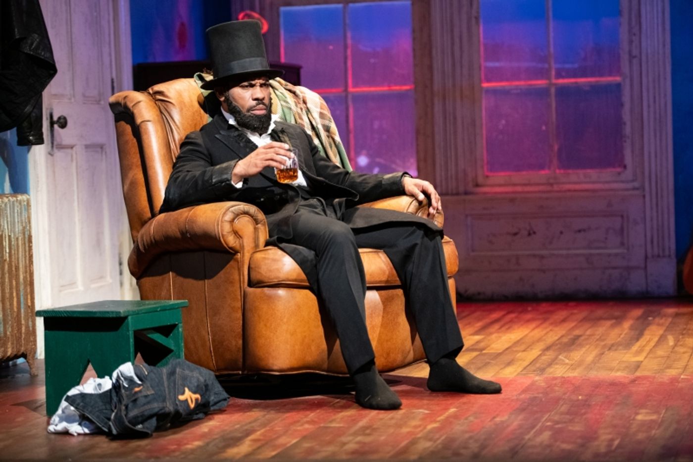 Review: TOPDOG/UNDERDOG at Round House Theatre  Image