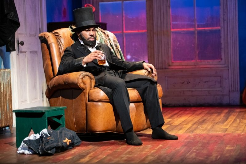 Review: TOPDOG/UNDERDOG at Round House Theatre Image