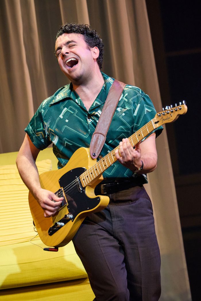 Photos: First Look at Kennedy, Massell, and More in BEAUTIFUL at Paper Mill Playhouse — photo 4 of 14