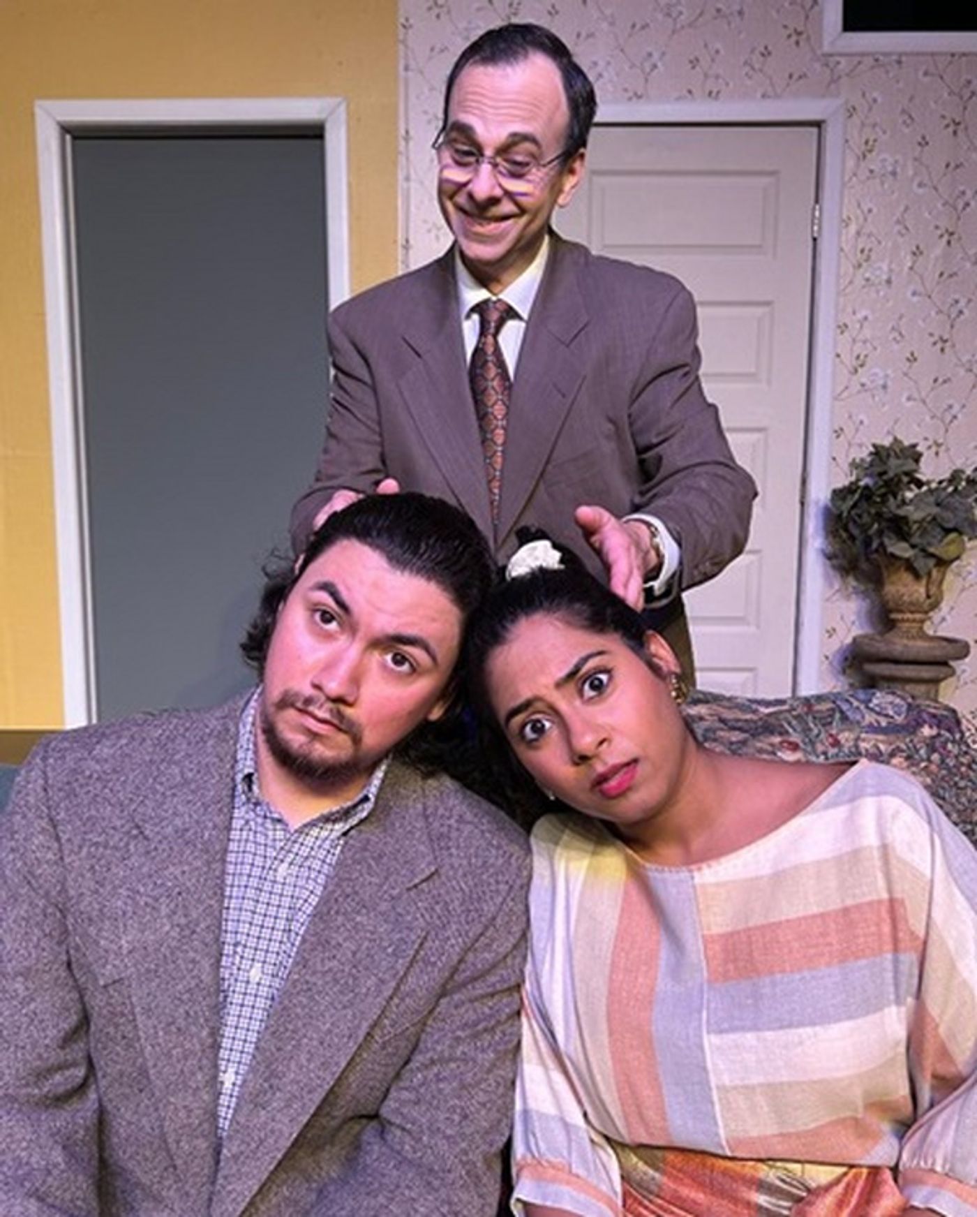 Photos: First Look At HOW THE OTHER HALF LOVES At City Theatre Photos: First Look At HOW THE OTHER HALF LOVES At City Theatre Image