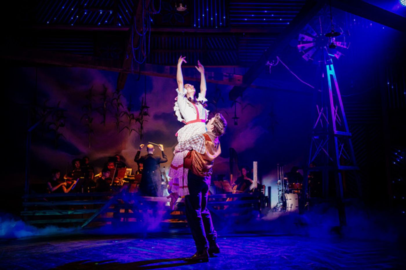 Photos: The Encore Musical Theatre Company Presents OKLAHOMA!  Image
