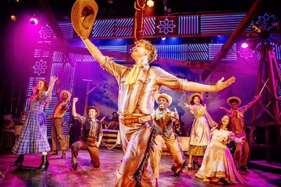 Anderson Zoll (Will Parker) and Ensemble Photo