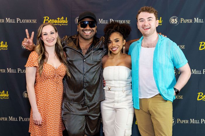 Photos: BEAUTIFUL: THE CAROLE KING MUSICAL Opens At Paper Mill Playhouse — photo 6 of 16