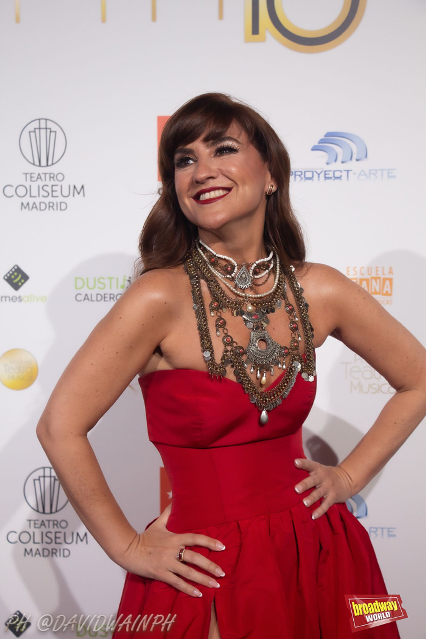 PHOTOS: Alfombra Roja de los Premios del Teatro Musical 2024 PHOTOS: Alfombra Roja de los Premios del Teatro Musical 2024 Image