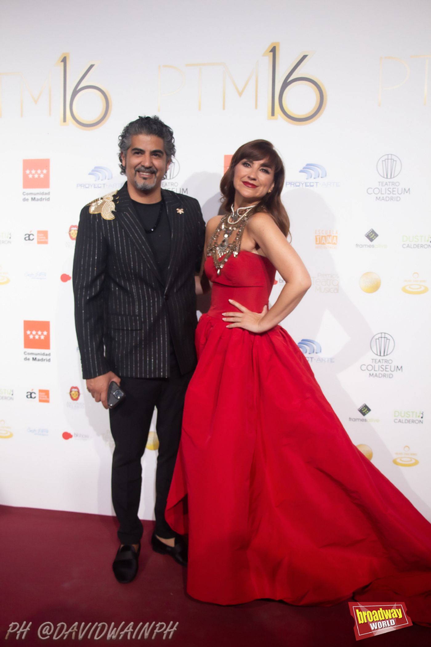 PHOTOS: Alfombra Roja de los Premios del Teatro Musical 2024 PHOTOS: Alfombra Roja de los Premios del Teatro Musical 2024 Image