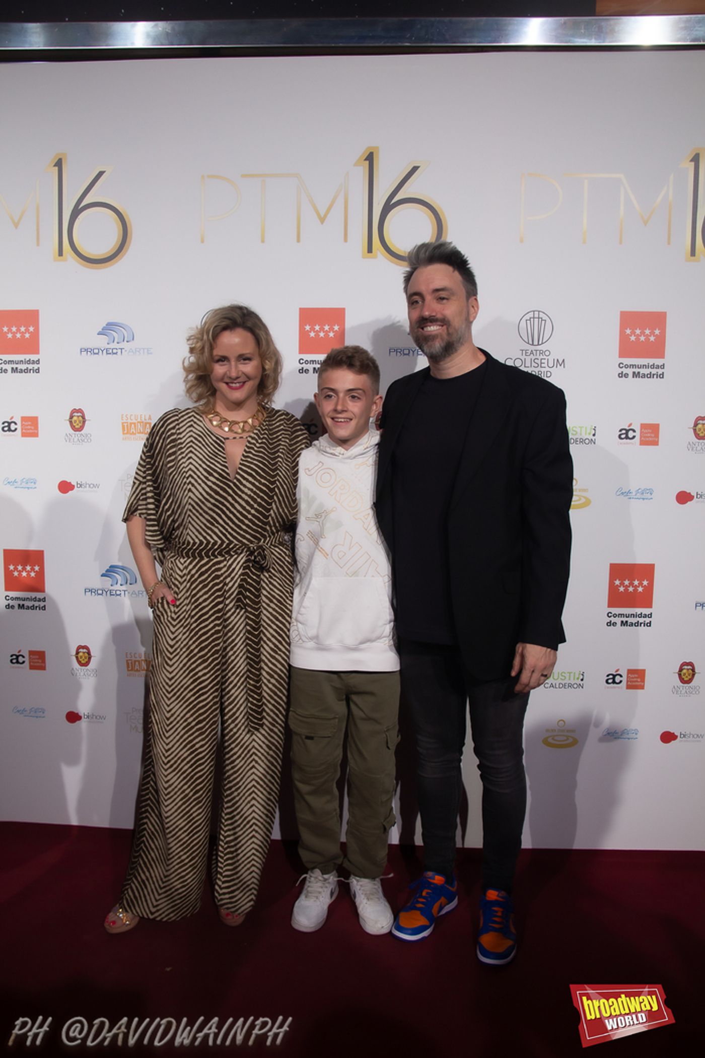 PHOTOS: Alfombra Roja de los Premios del Teatro Musical 2024 PHOTOS: Alfombra Roja de los Premios del Teatro Musical 2024 Image