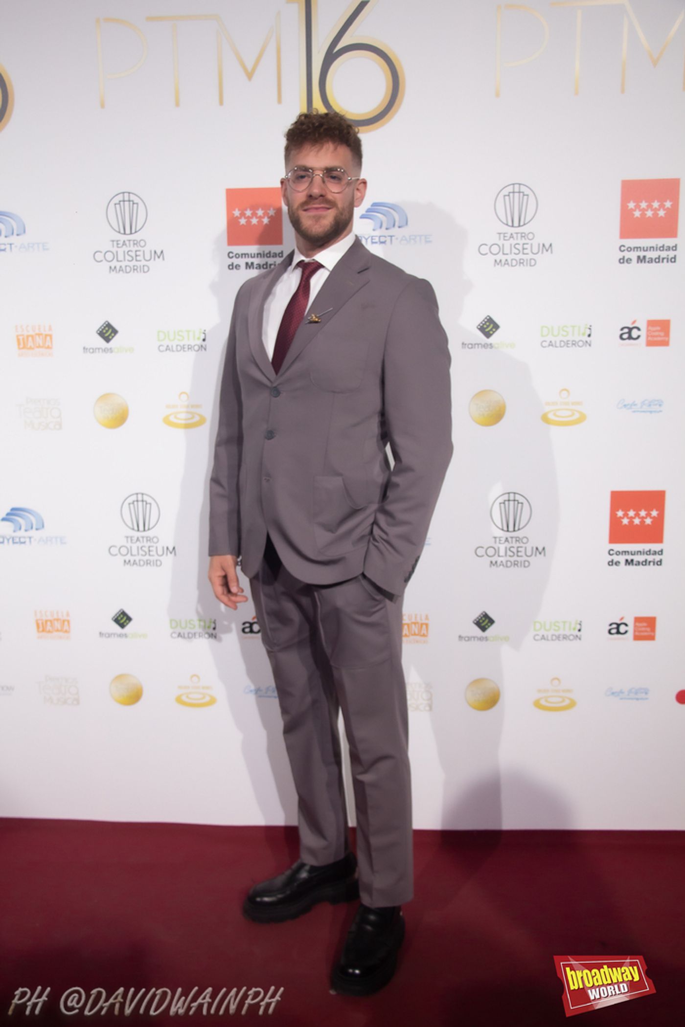 PHOTOS: Alfombra Roja de los Premios del Teatro Musical 2024 PHOTOS: Alfombra Roja de los Premios del Teatro Musical 2024 Image