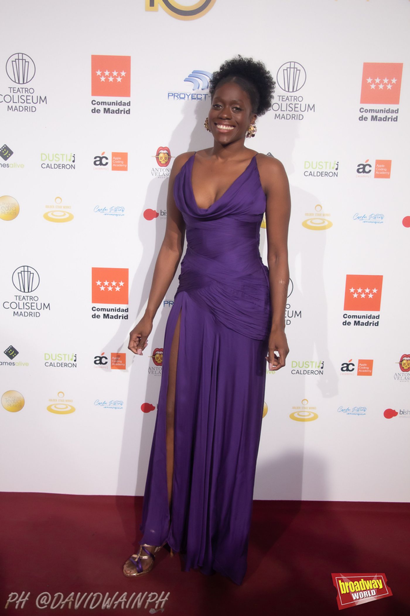 PHOTOS: Alfombra Roja de los Premios del Teatro Musical 2024 PHOTOS: Alfombra Roja de los Premios del Teatro Musical 2024 Image