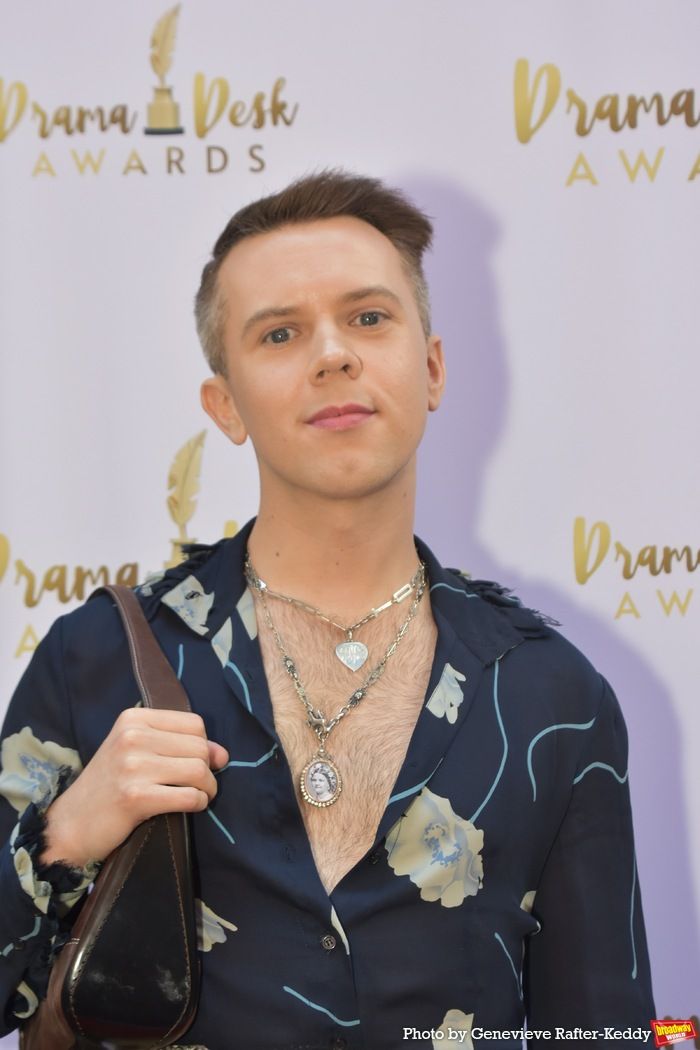 Photos: Stars Walk the Red Carpet at the Drama Desk Awards  Image