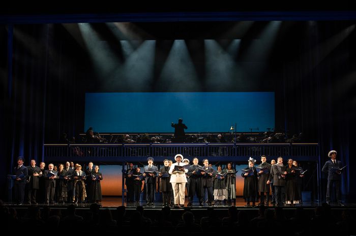 Photos: TITANIC Sails Into City Center with An All-Star Cast! — photo 7 of 15
