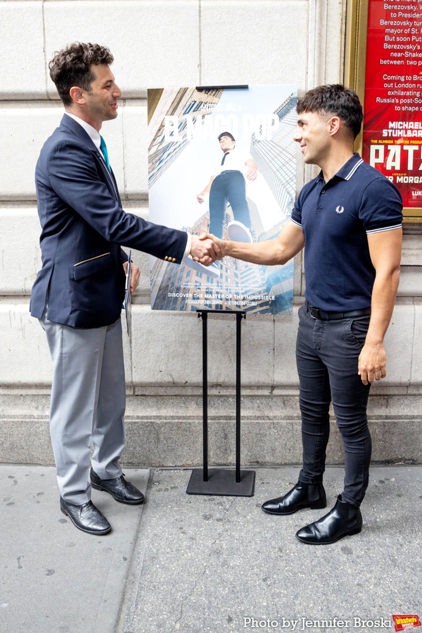 Photos: EL MAGO POP, AKA Antonio Diaz, Receives Guinness World Record  Image