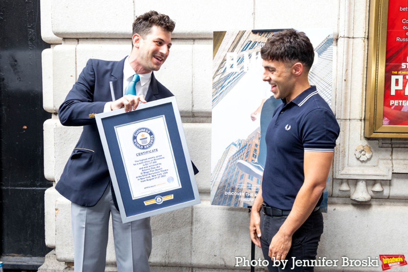 Photos: EL MAGO POP, AKA Antonio Diaz, Receives Guinness World Record  Image