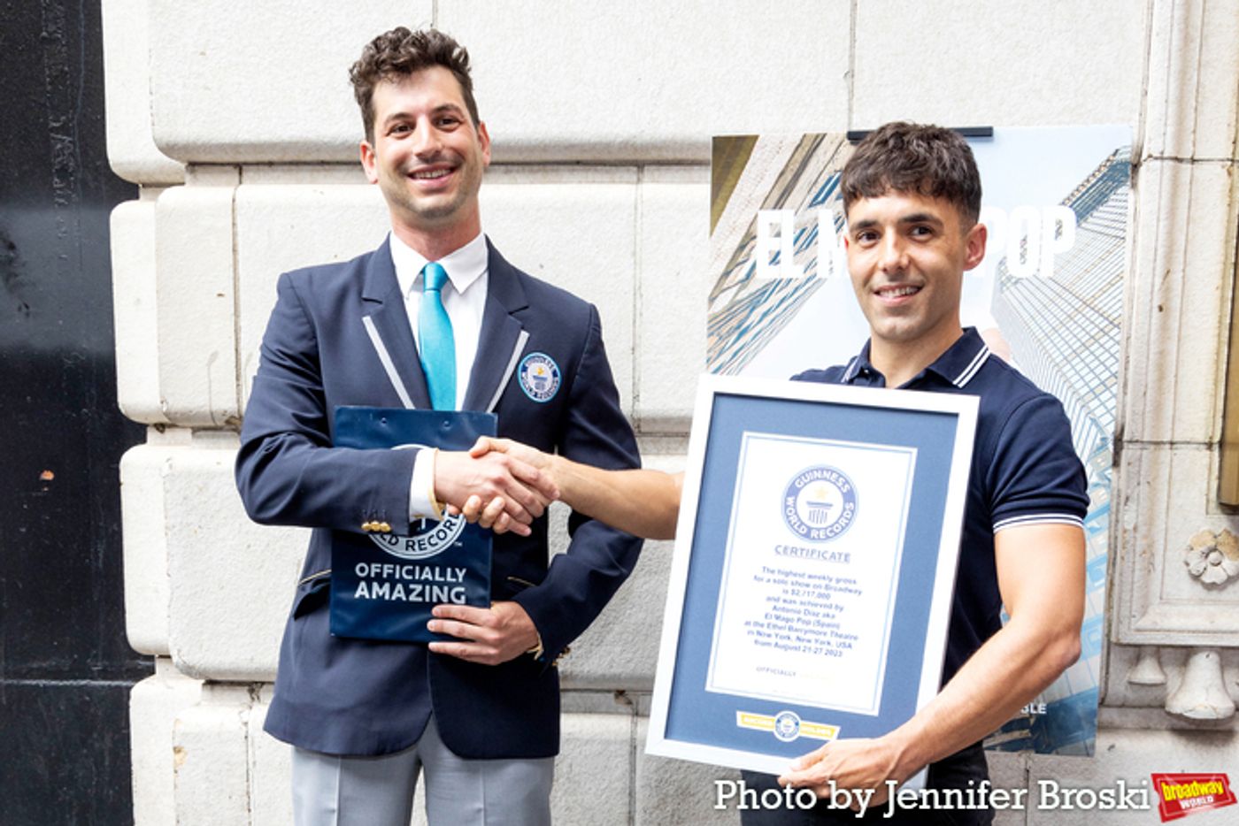 Photos: EL MAGO POP, AKA Antonio Diaz, Receives Guinness World Record  Image