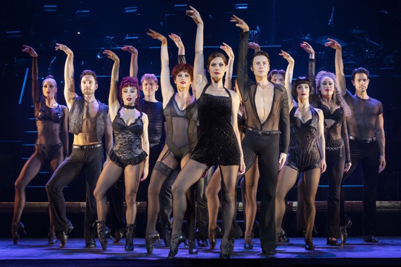 REVIEW: Lucy Maunder Shines As Roxie Hart As Walter Bobbie's Revival Of CHICAGO Receives A New Sydney Season With A Fabulous New Cast  Image
