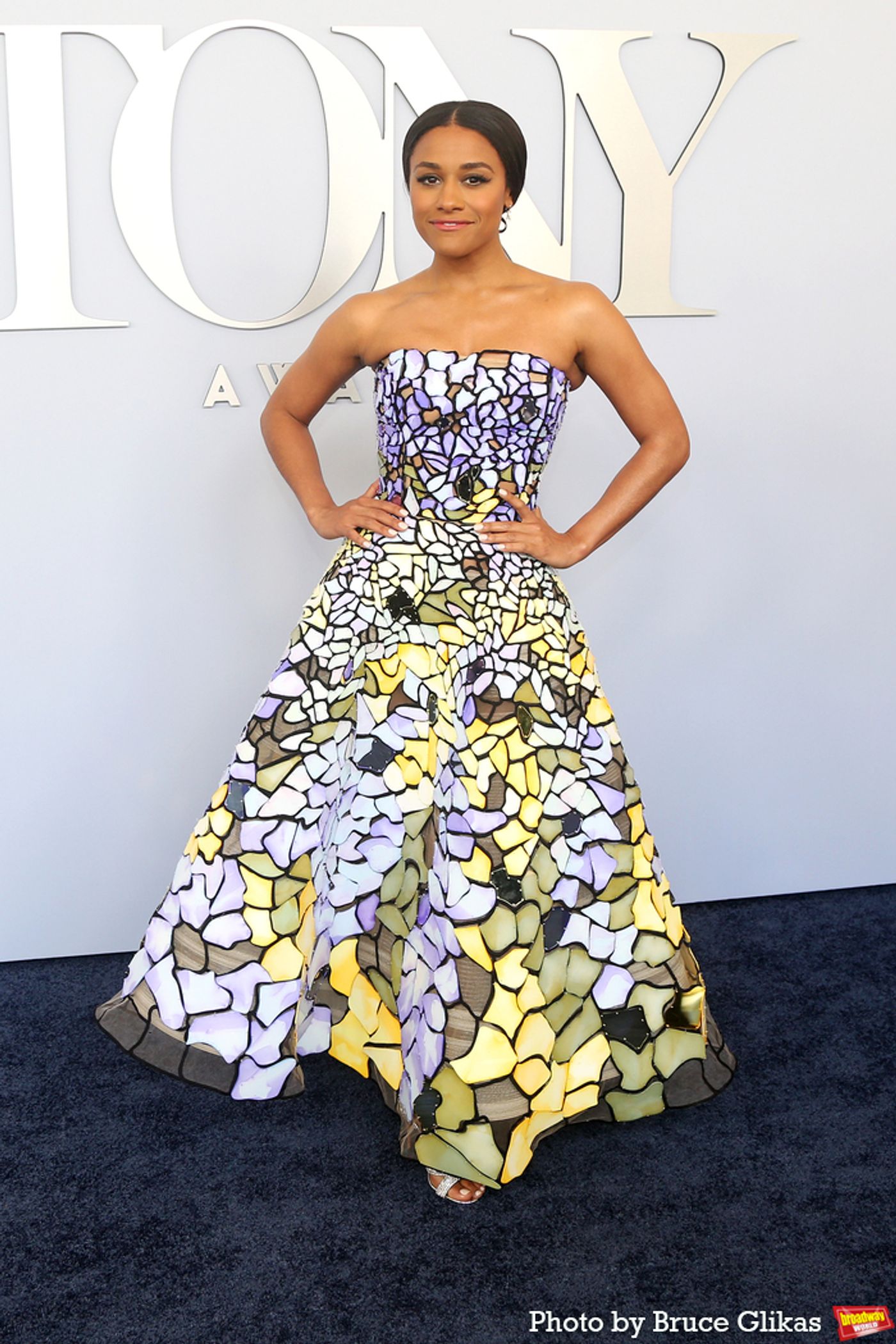 Photos: On the Red Carpet at the 2024 Tony Awards  Image