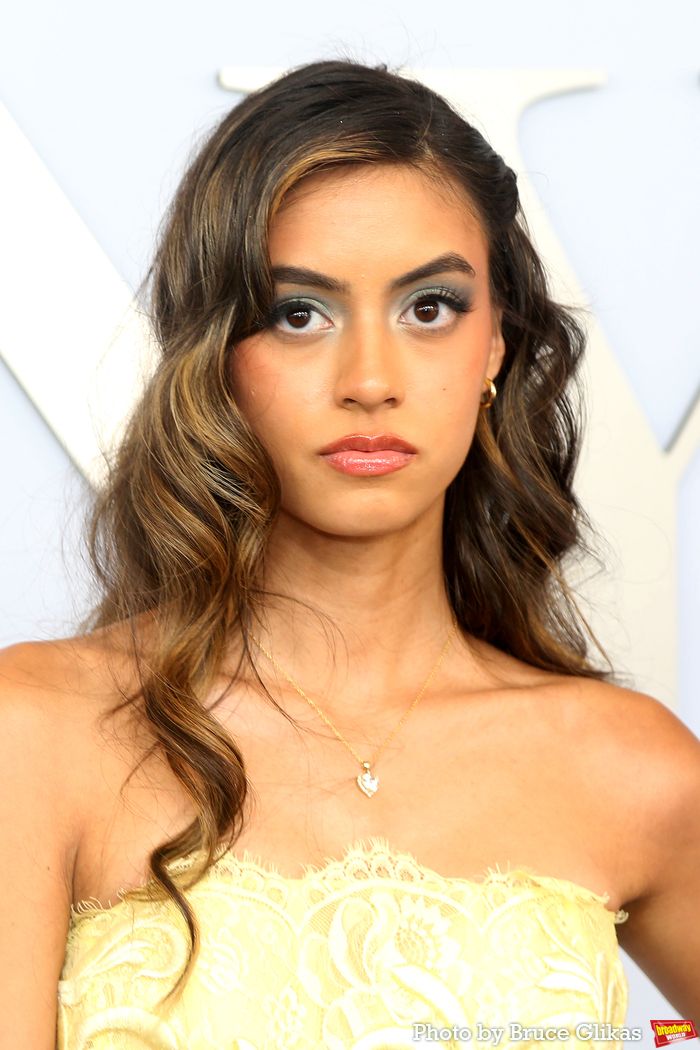 Photos: On the Red Carpet at the 2024 Tony Awards — photo 21 of 415