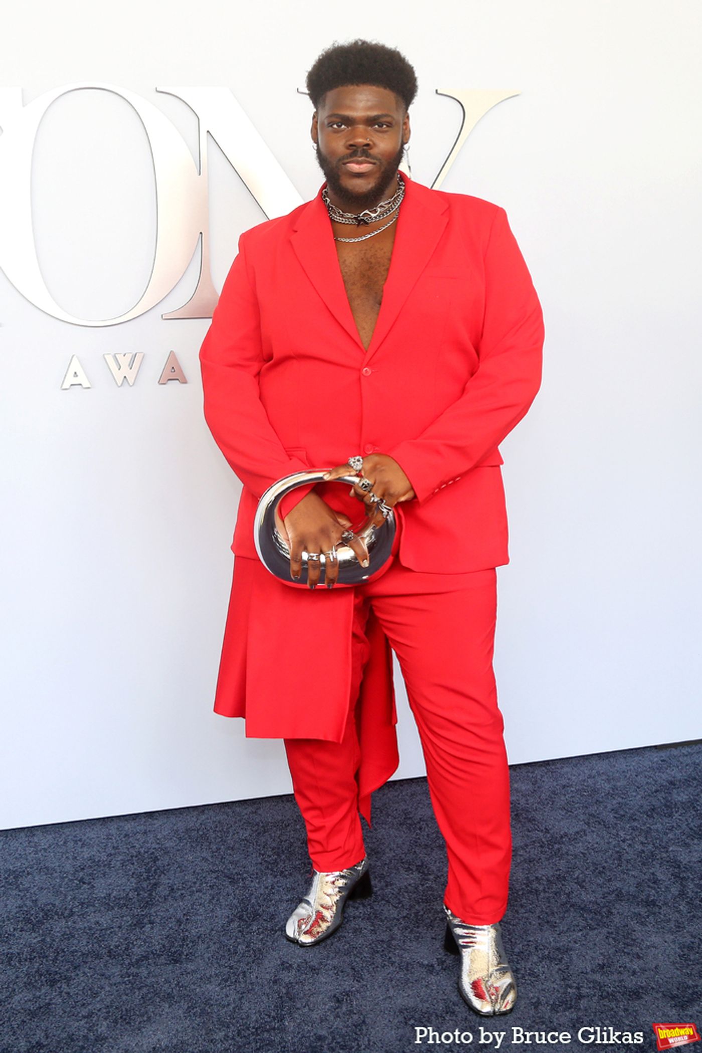 Photos: On the Red Carpet at the 2024 Tony Awards  Image