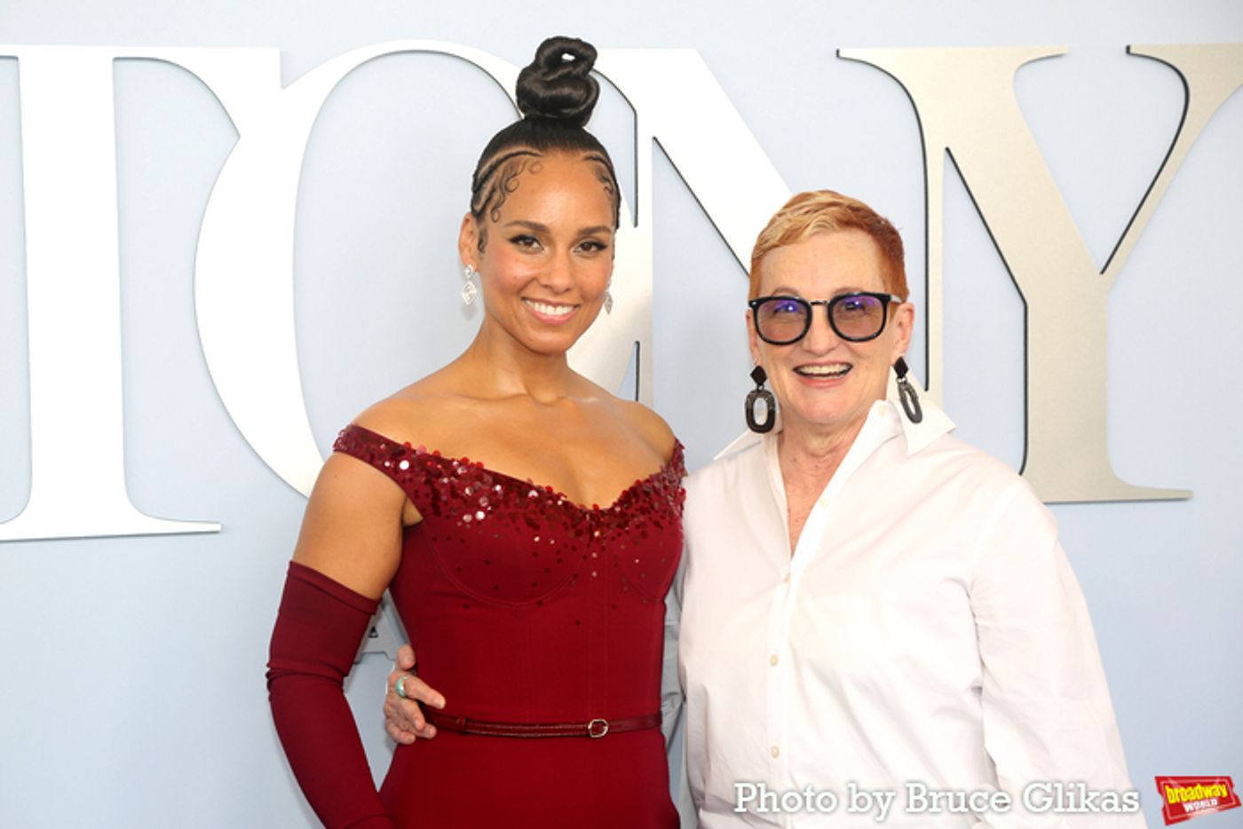 Photos: On the Red Carpet at the 2024 Tony Awards  Image