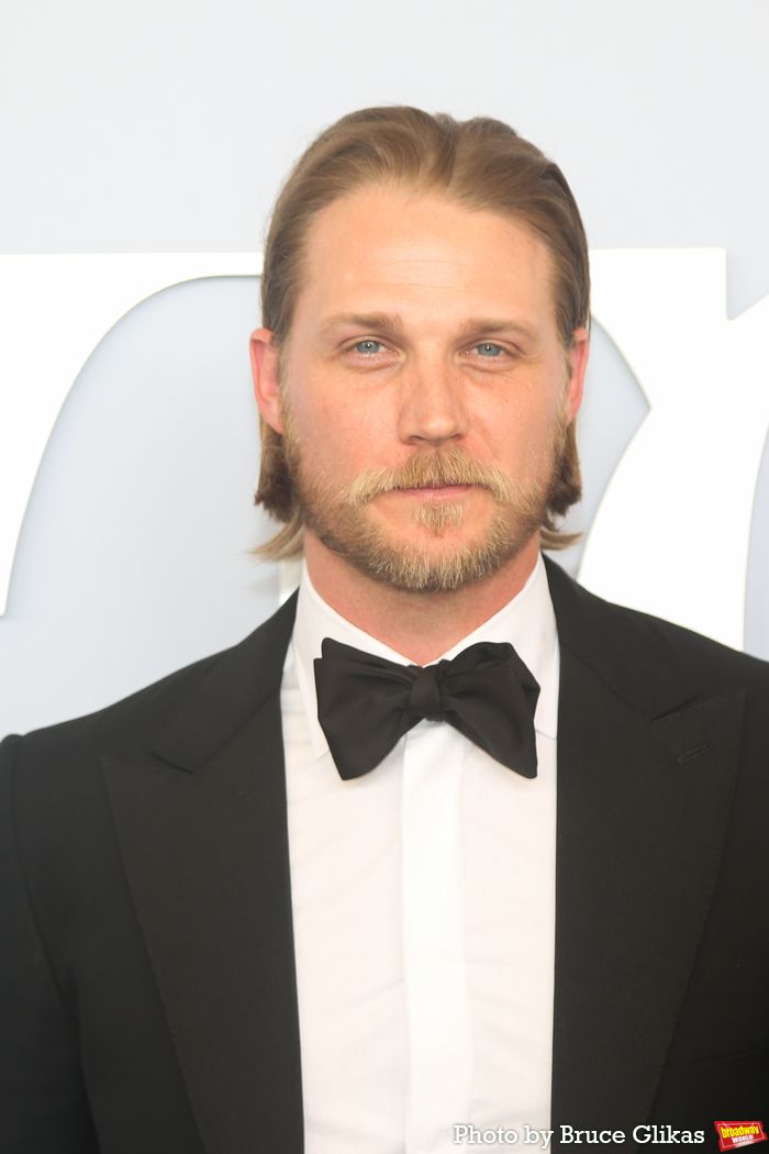 Photos: On the Red Carpet at the 2024 Tony Awards — photo 143 of 415