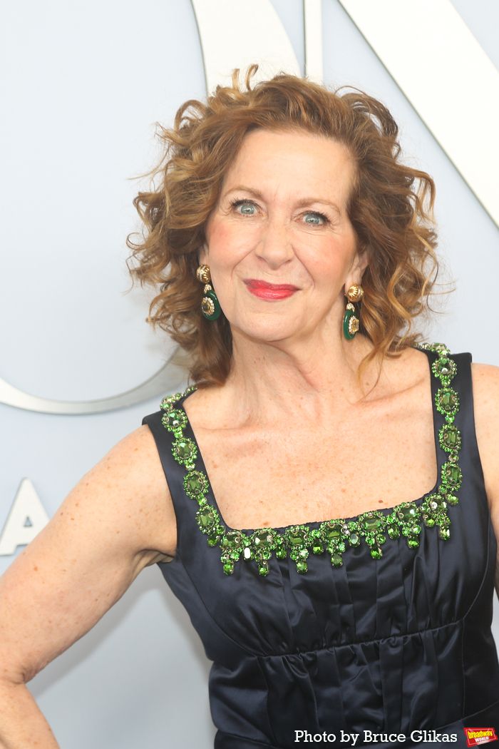 Photos: On the Red Carpet at the 2024 Tony Awards — photo 146 of 415