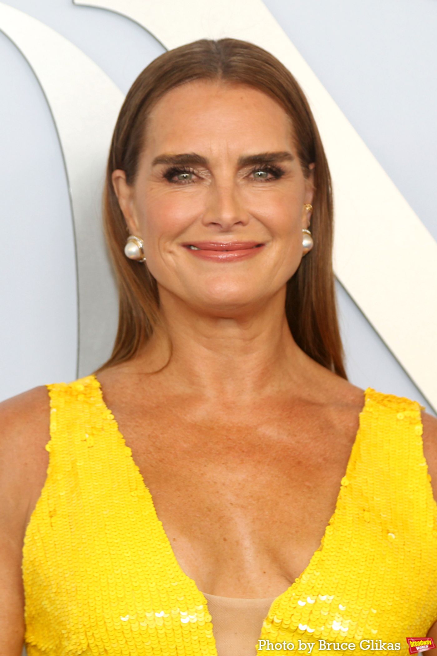 Photos: On the Red Carpet at the 2024 Tony Awards  Image