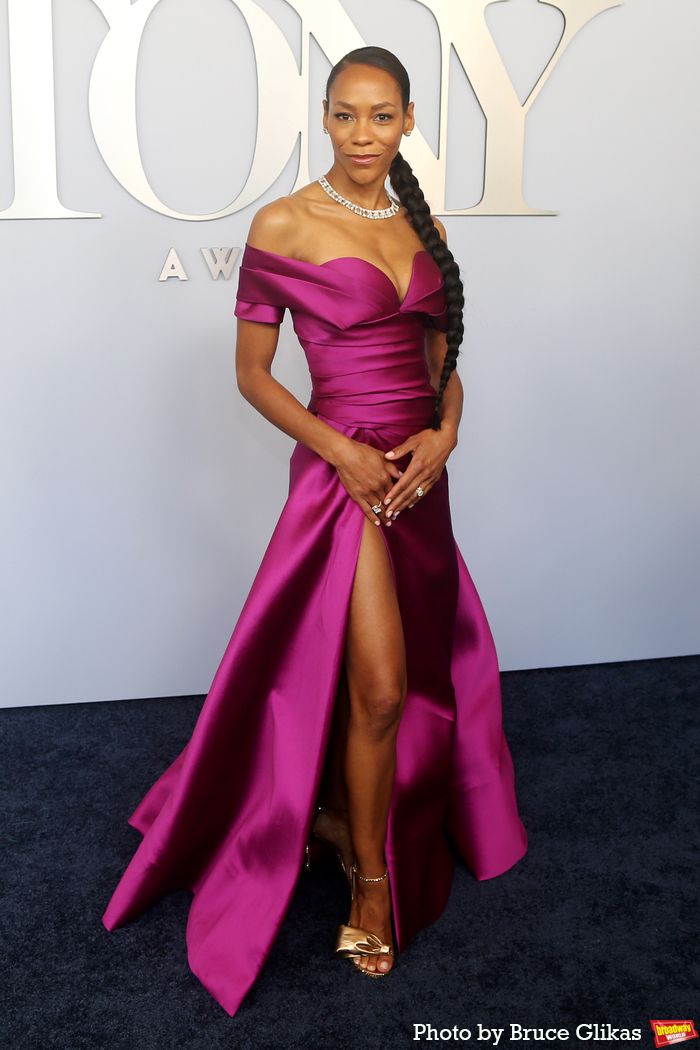 Photos: On the Red Carpet at the 2024 Tony Awards — photo 220 of 415