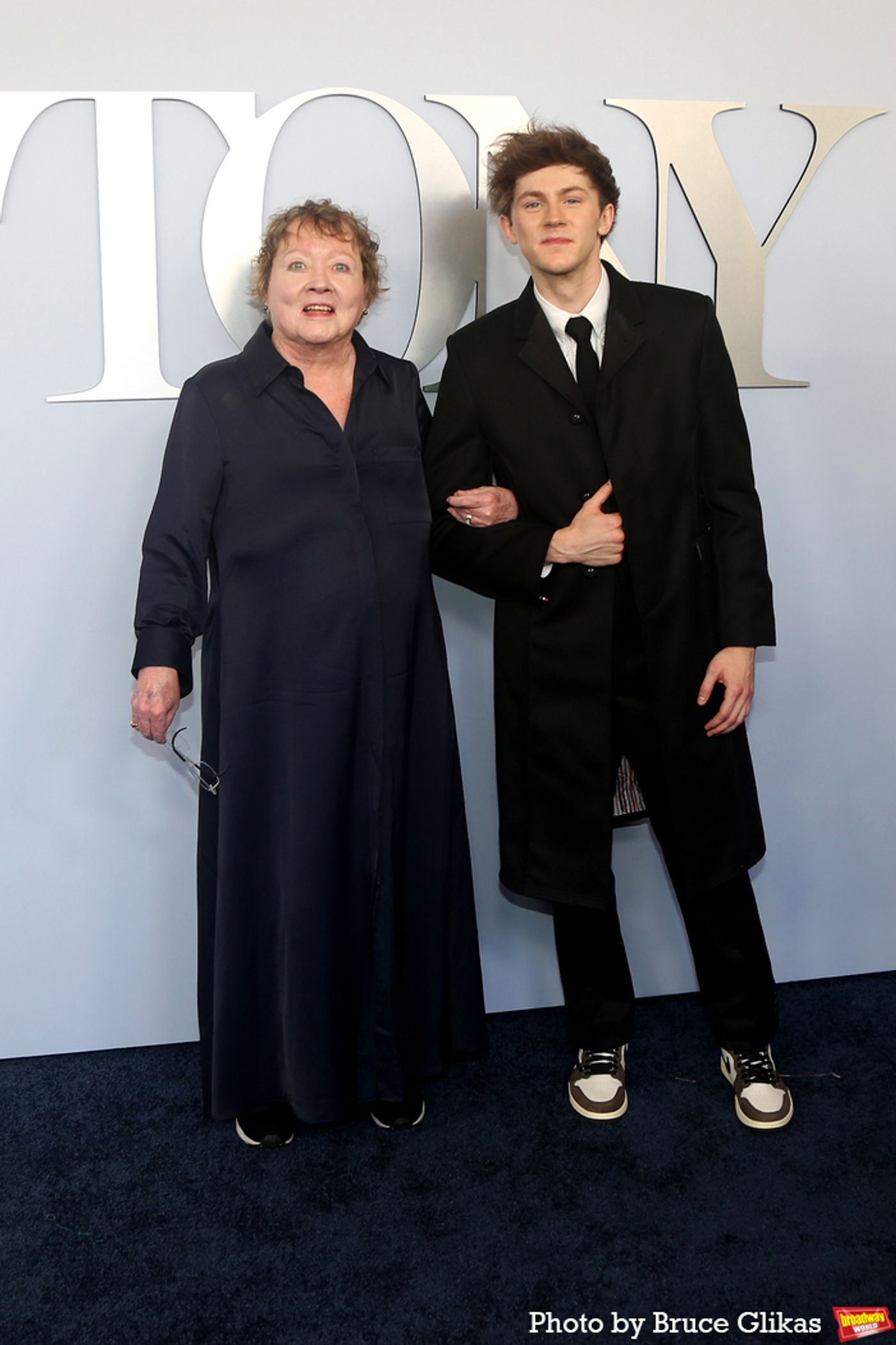 Photos: On the Red Carpet at the 2024 Tony Awards  Image