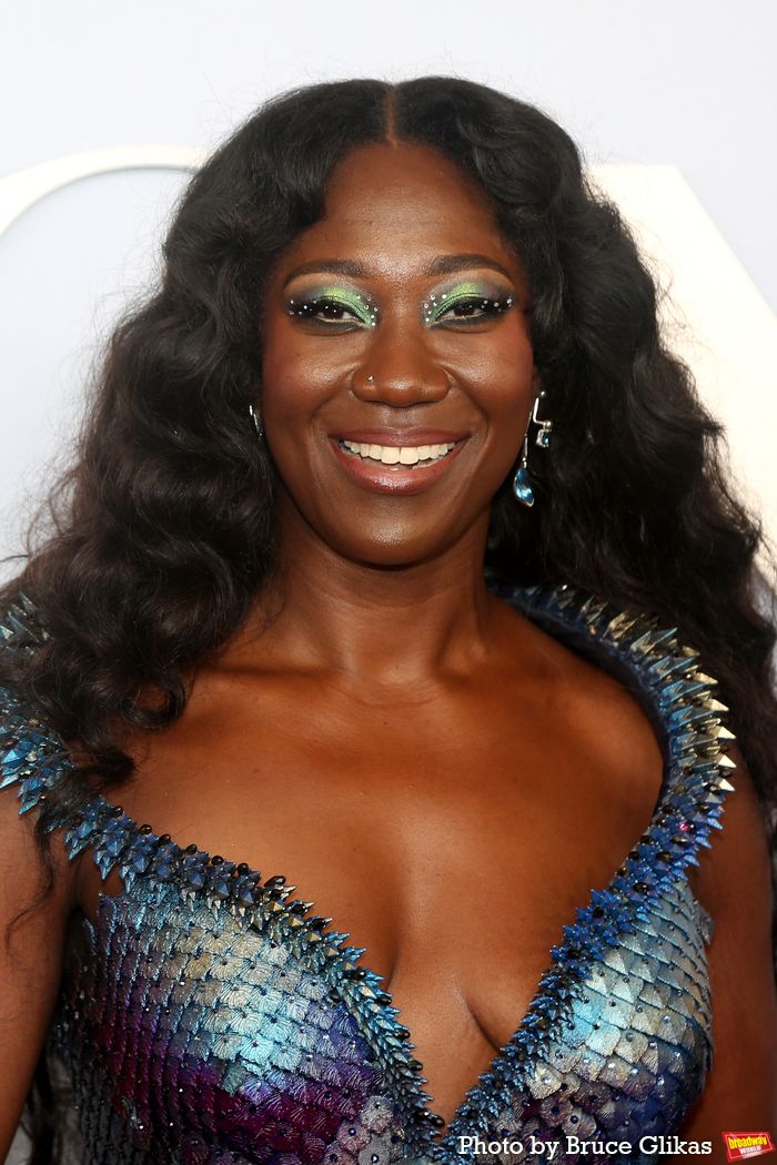 Photos: On the Red Carpet at the 2024 Tony Awards — photo 176 of 415