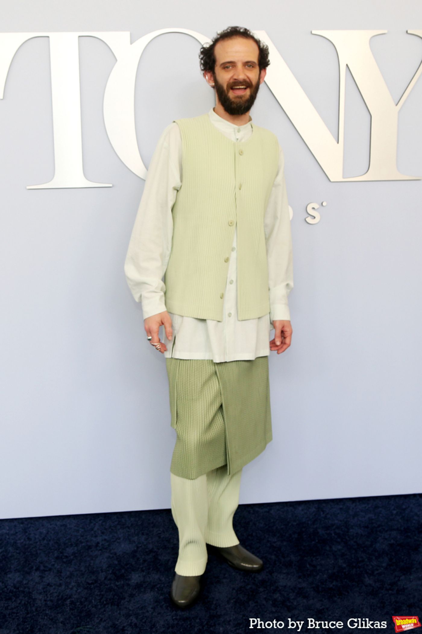 Photos: On the Red Carpet at the 2024 Tony Awards  Image