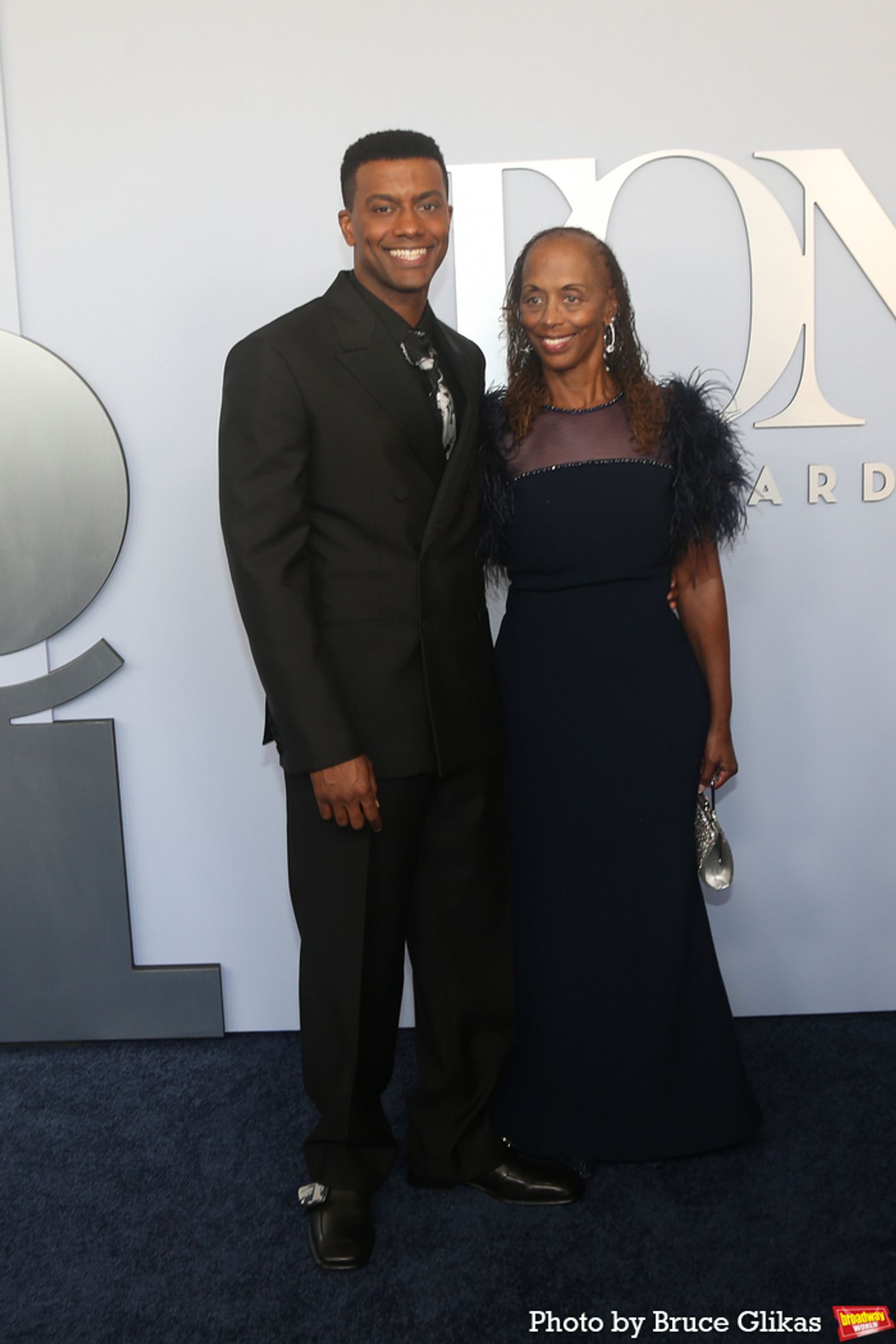 Photos: On the Red Carpet at the 2024 Tony Awards  Image