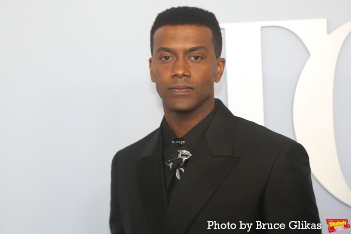 Photos: On the Red Carpet at the 2024 Tony Awards — photo 297 of 415