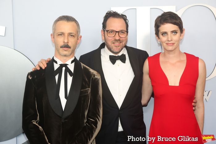 Photos: On the Red Carpet at the 2024 Tony Awards — photo 336 of 415