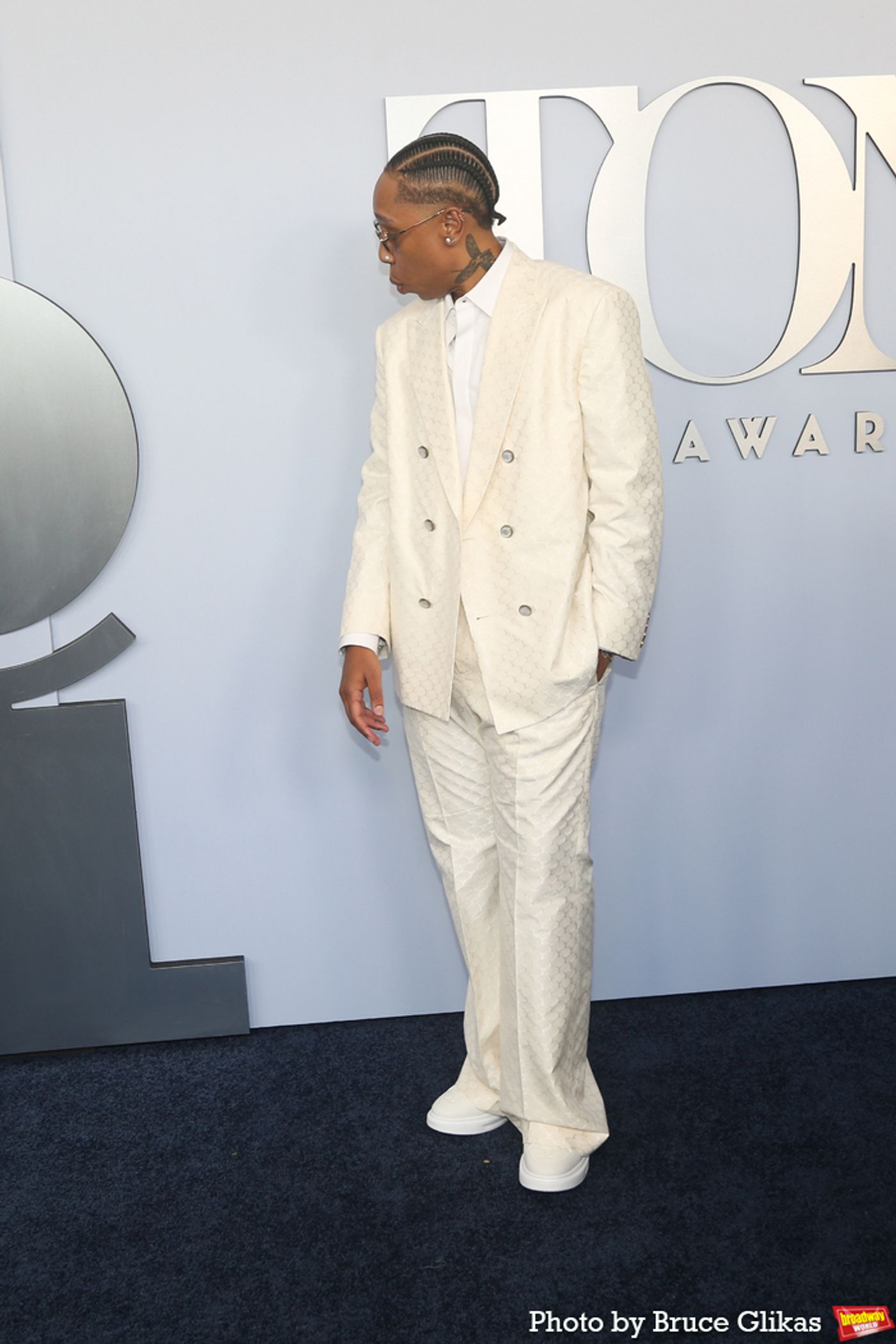 Photos: On the Red Carpet at the 2024 Tony Awards  Image